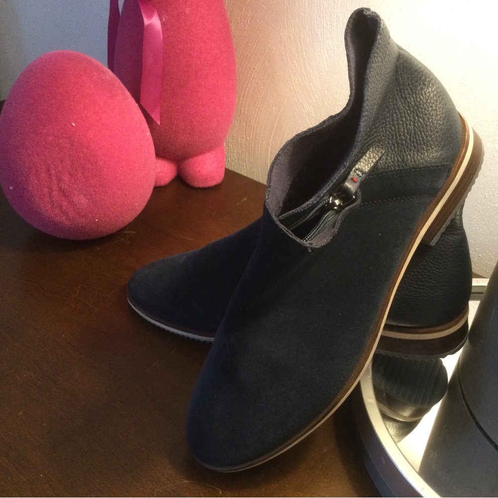 Women’s Navy Suede Side-Zip Ankle Shoes